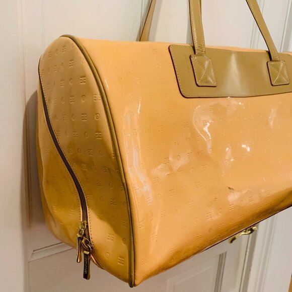 ARCADIA Classic Yellow Embossed Patent Leather Gateway XL Weekender Bag - Picture 16 of 16